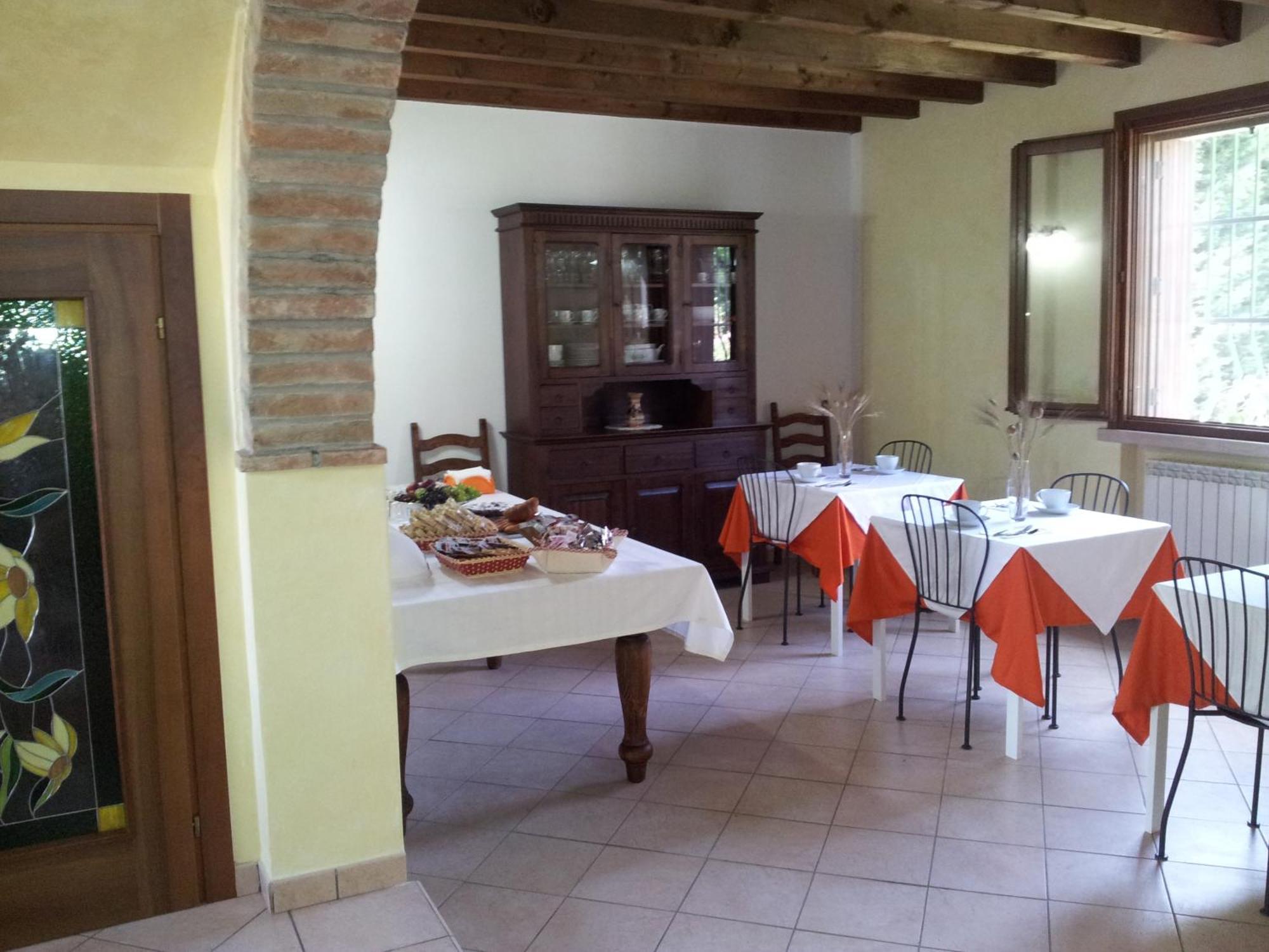 Bed and Breakfast Bb Parco Del Mincio Virgilio Exterior foto